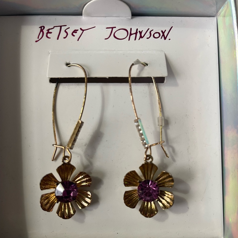 Betsey Johnson gold dangle flower with purple gemstone earrings - Picture 1 of 3
